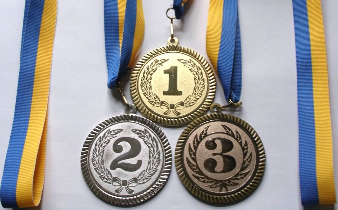 medalstopside.jpg